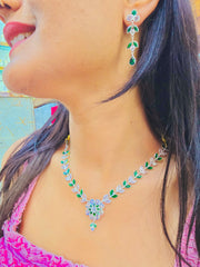 SILVER NECKLACE